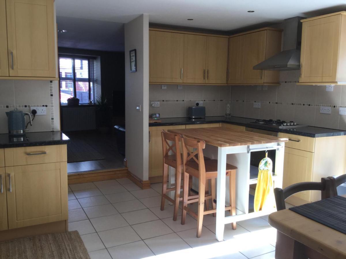6 Beili Priory Daire Abergavenny Dış mekan fotoğraf